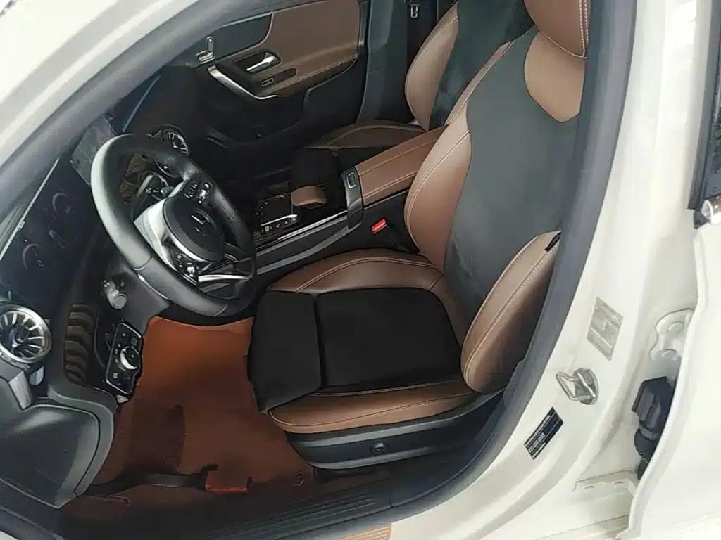 Mercedes-Benz A-Class 2021 A 200 L Sport Sedan Fashion Edition — миниатюра 15