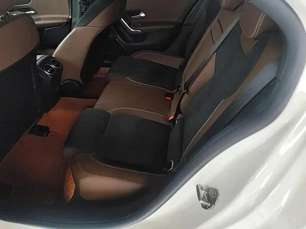 Mercedes-Benz A-Class 2021 A 200 L Sport Sedan Fashion Edition — миниатюра 17