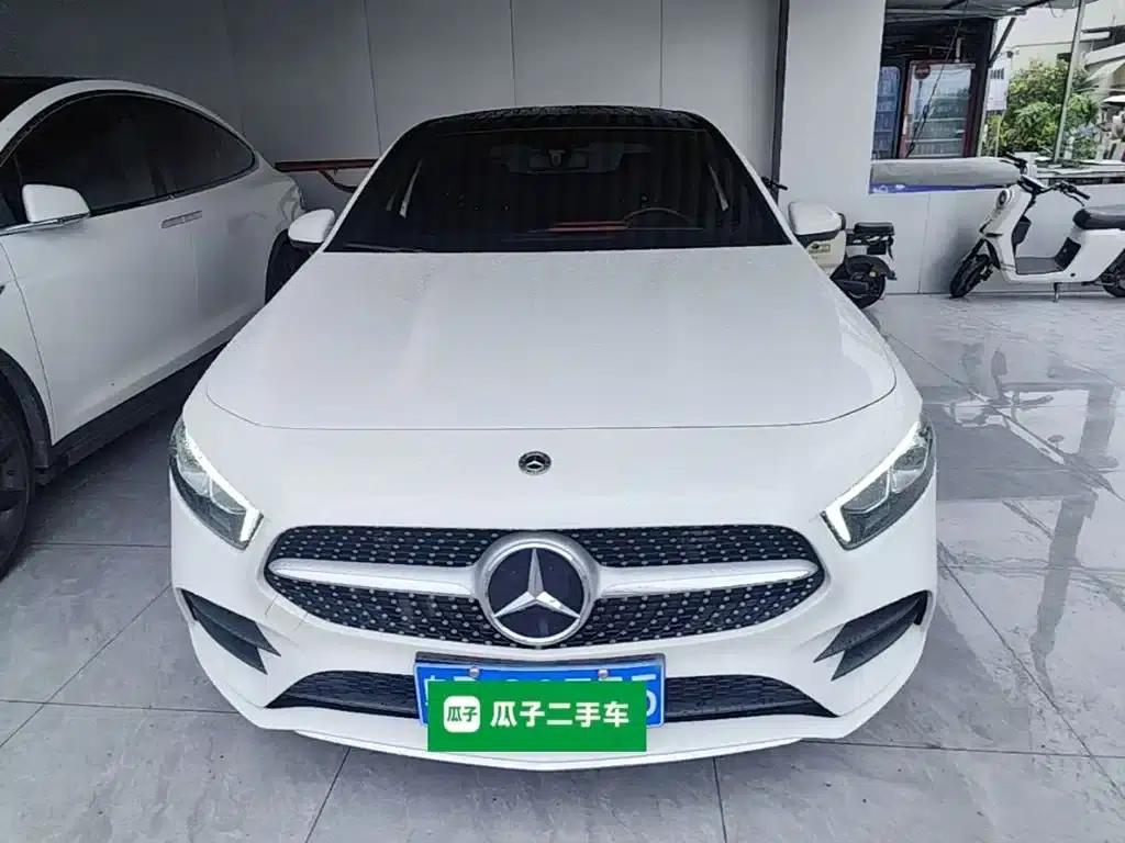Mercedes-Benz A-Class 2021 A 200 L Sport Sedan Fashion Edition — миниатюра 3
