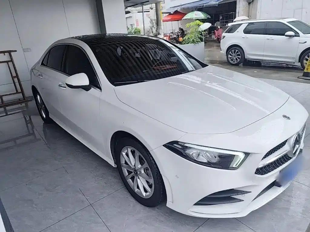 Mercedes-Benz A-Class 2021 A 200 L Sport Sedan Fashion Edition — миниатюра 4