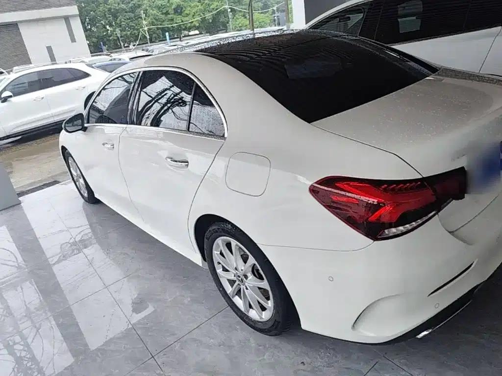Mercedes-Benz A-Class 2021 A 200 L Sport Sedan Fashion Edition — миниатюра 5