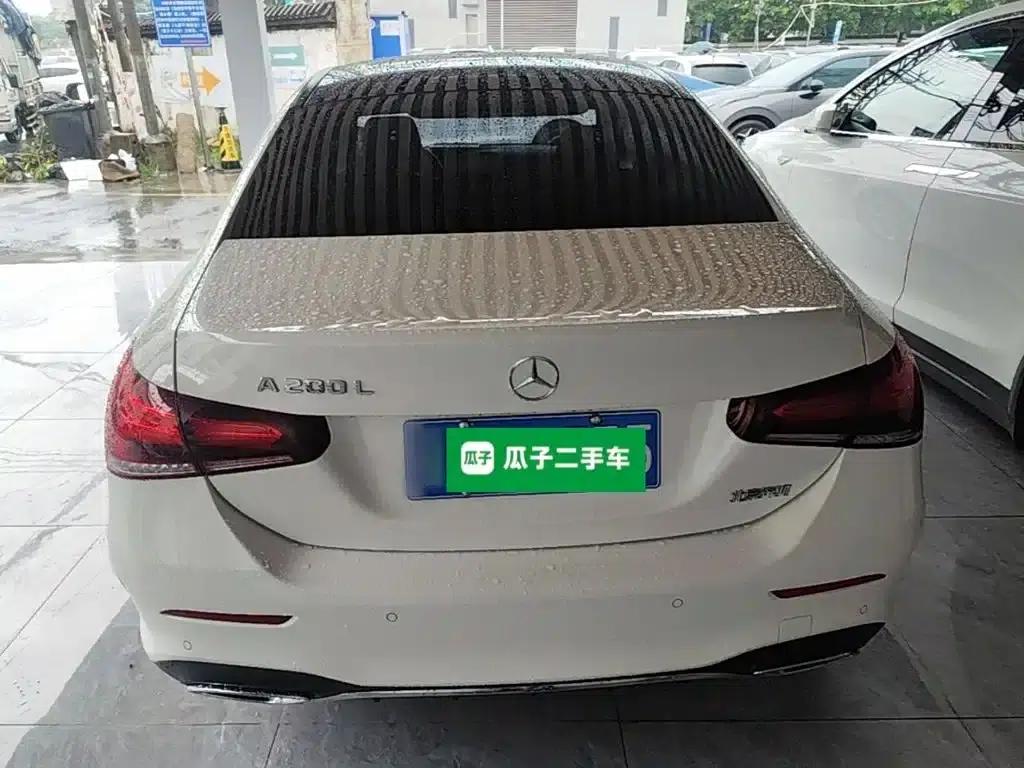 Mercedes-Benz A-Class 2021 A 200 L Sport Sedan Fashion Edition — миниатюра 6