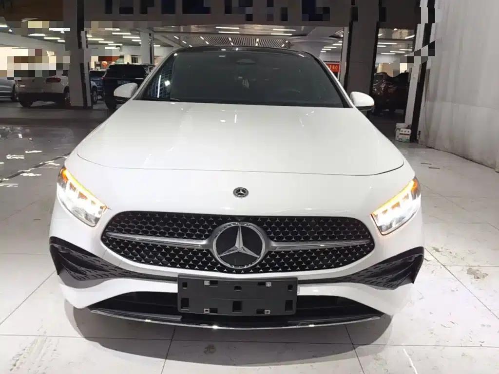 2023 Mercedes-Benz A-Class A 200 L Fashion Edition — миниатюра 3