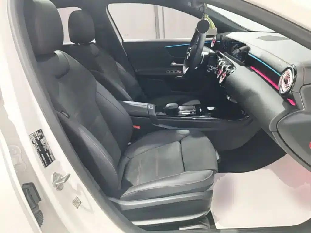 2023 Mercedes-Benz A-Class A 200 L Fashion Edition — миниатюра 25
