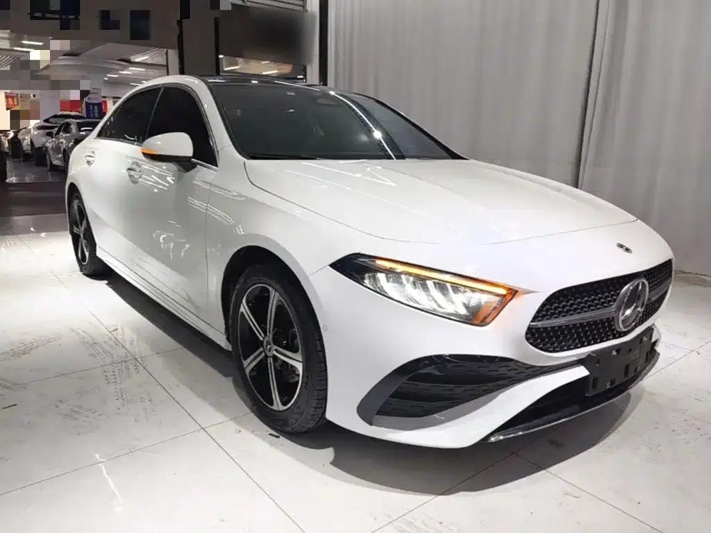 2023 Mercedes-Benz A-Class A 200 L Fashion Edition — миниатюра 4