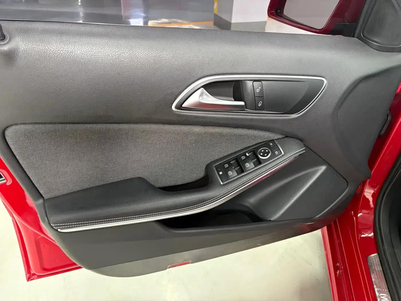 Mercedes-Benz A-Class (Imported) 2016 A 200 Dynamic — миниатюра 13