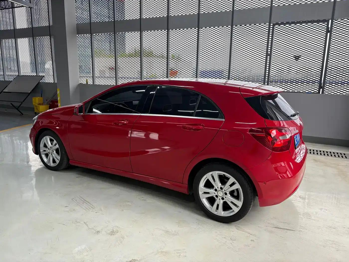 Mercedes-Benz A-Class (Imported) 2016 A 200 Dynamic — миниатюра 4