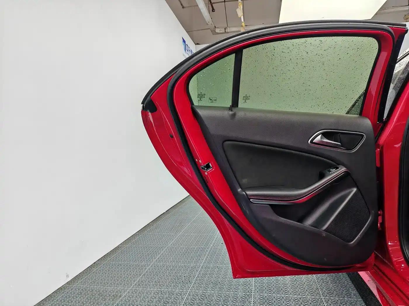 Mercedes-Benz A-Class (Imported) 2015 A 200 Sport — миниатюра 14