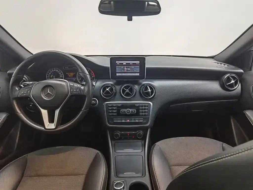2013 Mercedes-Benz A-Class (Imported) A 180 Fashion Model — миниатюра 5