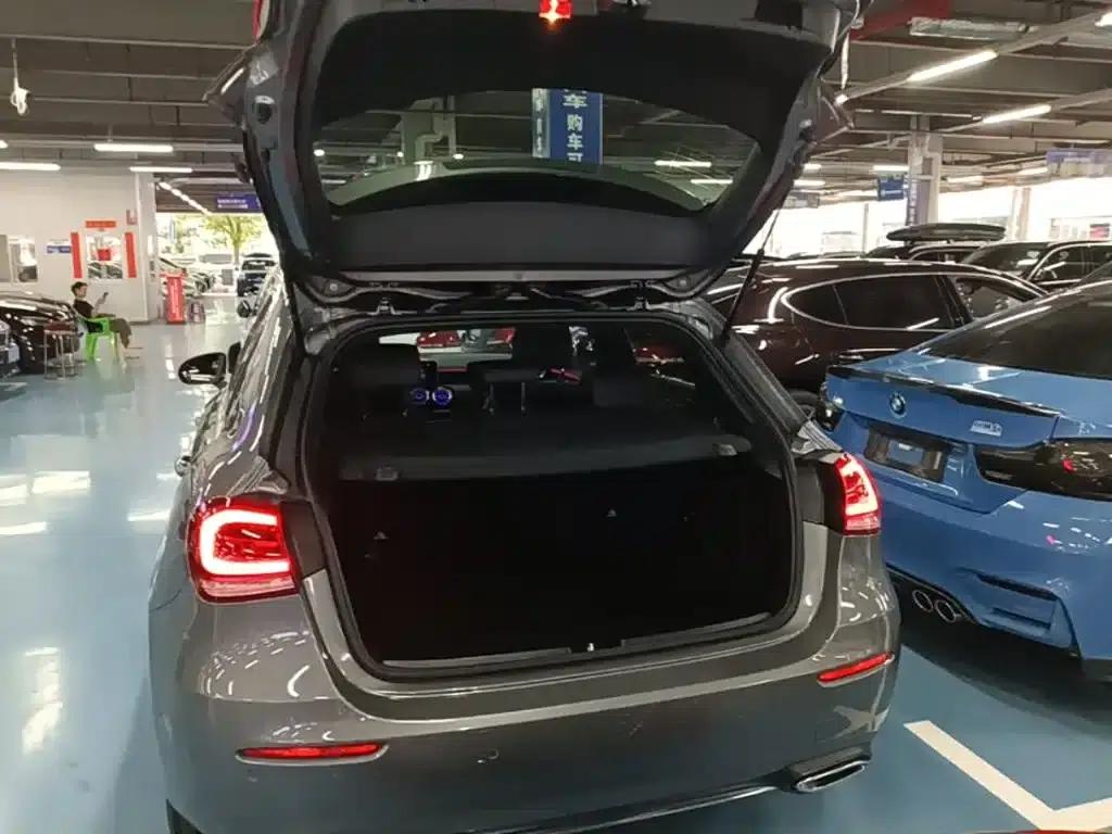 2019 Mercedes-Benz A-Class Imported Model A 200 Dynamic — миниатюра 19