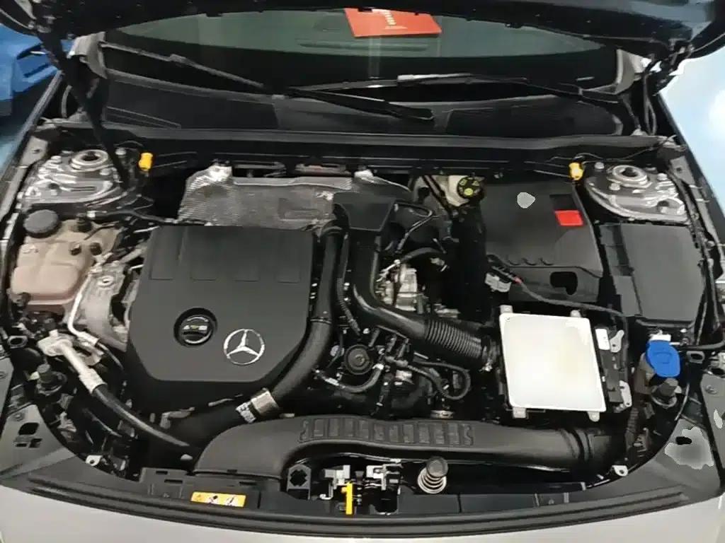 2019 Mercedes-Benz A-Class Imported Model A 200 Dynamic — миниатюра 20