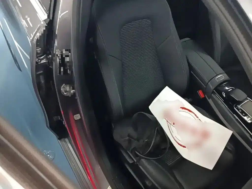 2019 Mercedes-Benz A-Class Imported Model A 200 Dynamic — миниатюра 25