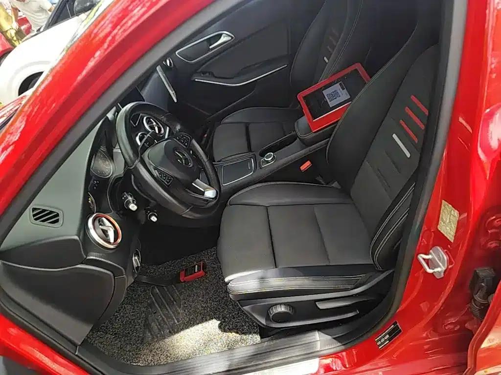 2016 Mercedes-Benz A-Class Imported Model A 200 Dynamic — миниатюра 15