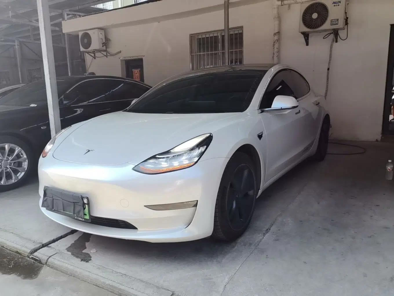 Tesla Model 3 2020 Refreshed Version Long-Range Rear-Wheel Drive — миниатюра 1
