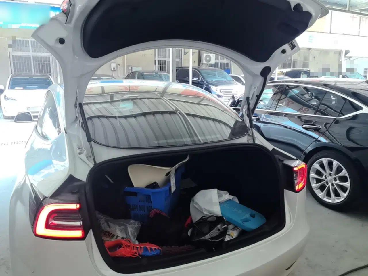 Tesla Model 3 2020 Refreshed Version Long-Range Rear-Wheel Drive — миниатюра 22