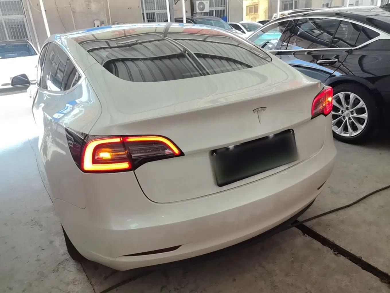 Tesla Model 3 2020 Refreshed Version Long-Range Rear-Wheel Drive — миниатюра 5