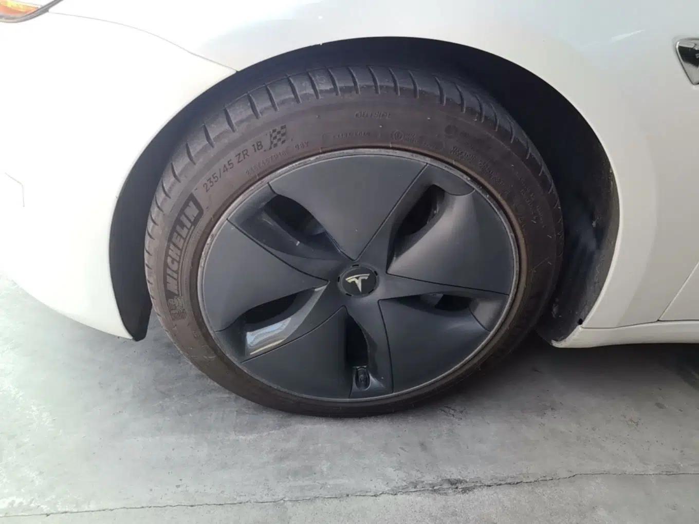Tesla Model 3 2020 Refreshed Version Long-Range Rear-Wheel Drive — миниатюра 10