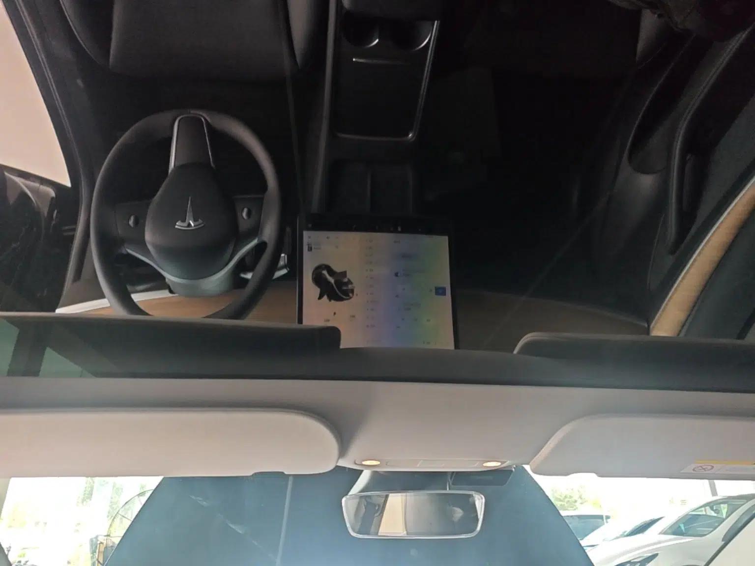 Tesla Model 3 2021 Standard Range Rear-Drive Upgraded Version — миниатюра 21