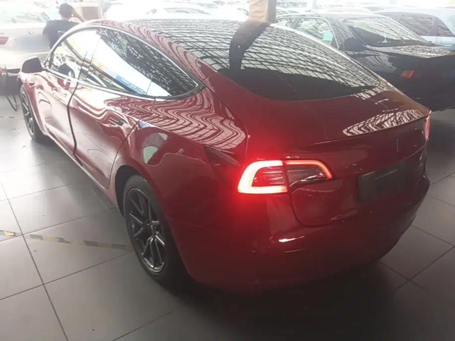 Tesla Model 3 2019 Standard Range Rear-Drive Upgraded Version — миниатюра 4