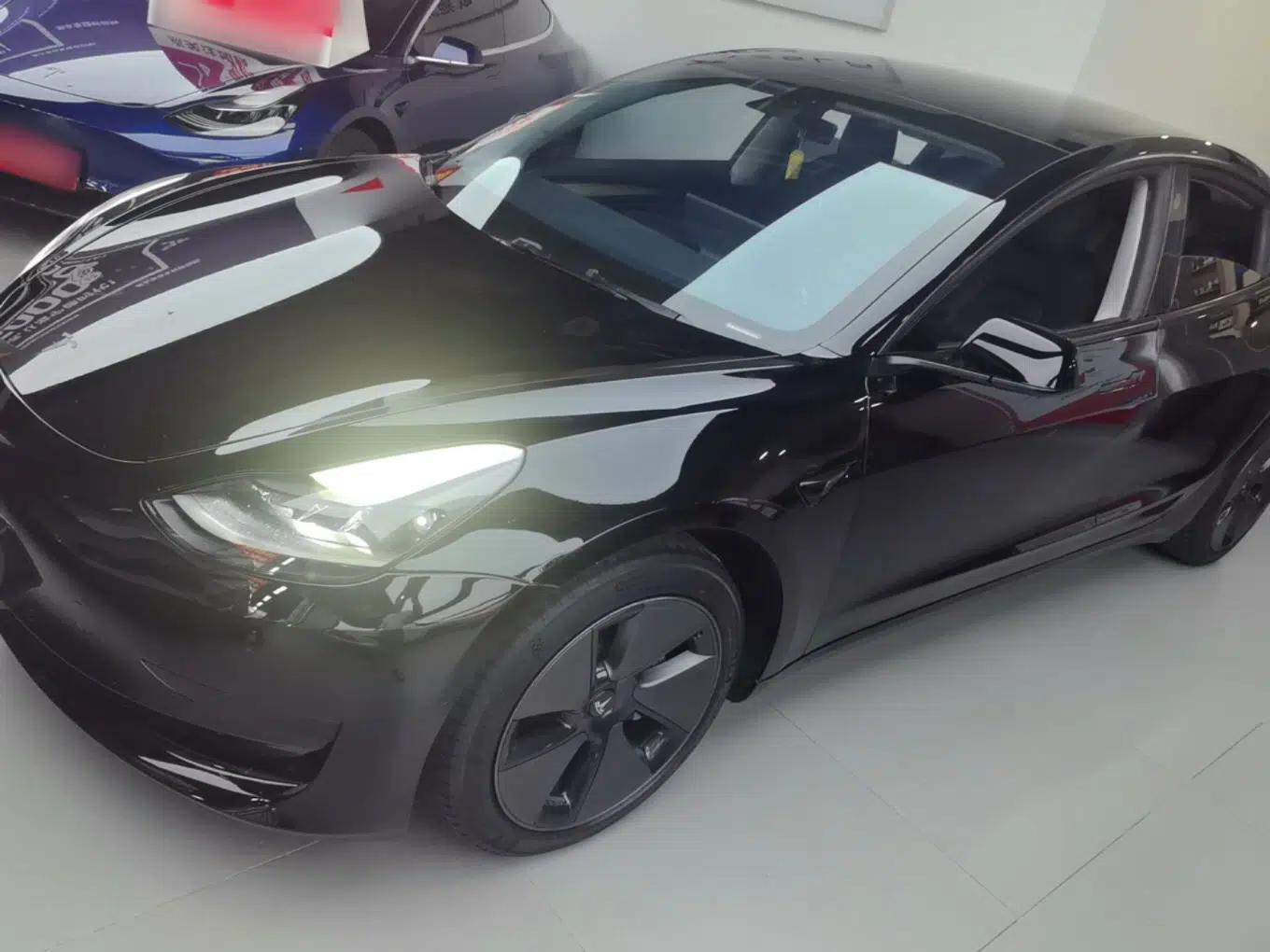 Tesla Model 3 2021 Standard Range Rear-Drive Upgraded Version — миниатюра 1