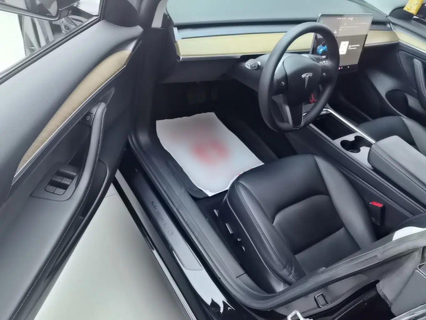 Tesla Model 3 2021 Standard Range Rear-Drive Upgraded Version — миниатюра 17