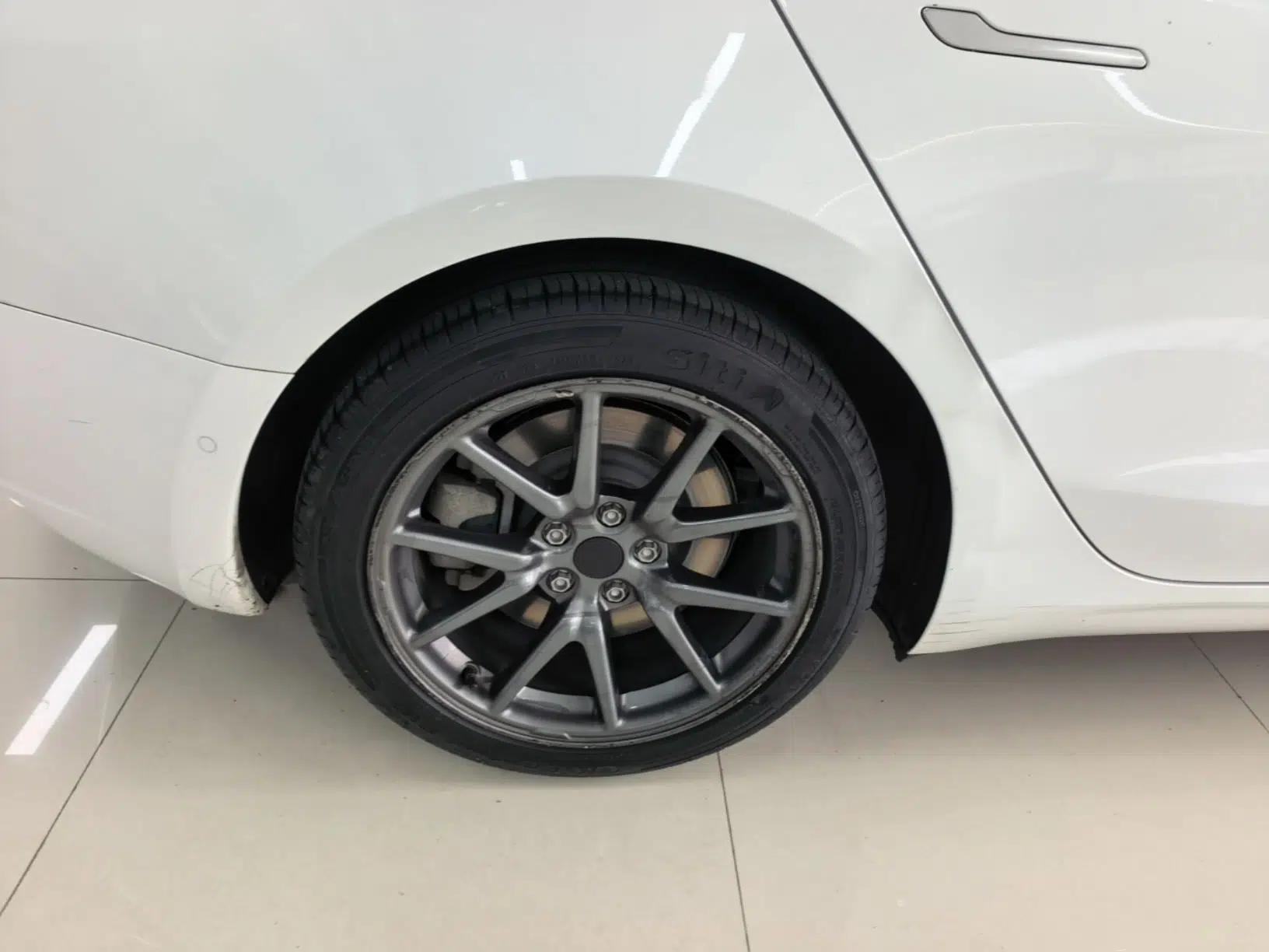 Tesla Model 3 2020 Standard Range Rear-Wheel Drive Upgraded Version — миниатюра 11