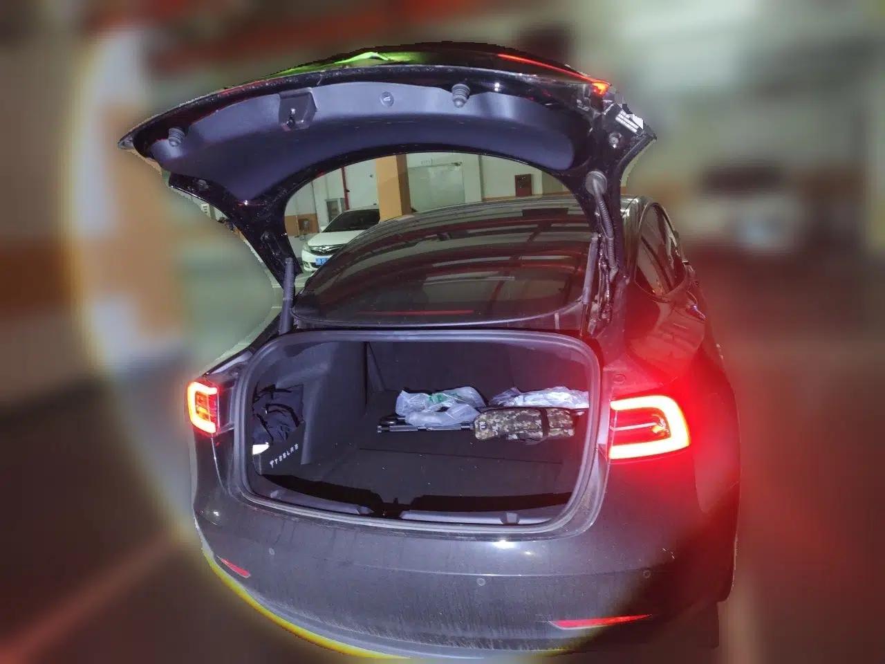 Tesla Model 3 2021 Standard Range Rear-Drive Upgraded Version — миниатюра 21