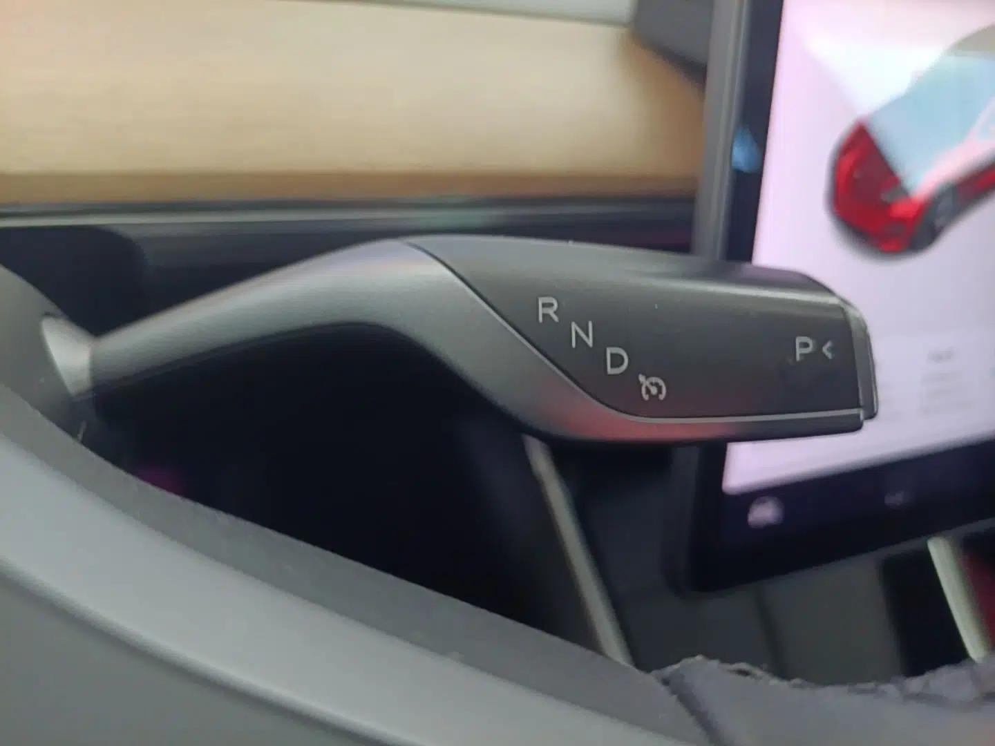 Tesla Model 3 2020 Revised Version Standard Range Rear-Wheel Drive – Upgraded Edition — миниатюра 16