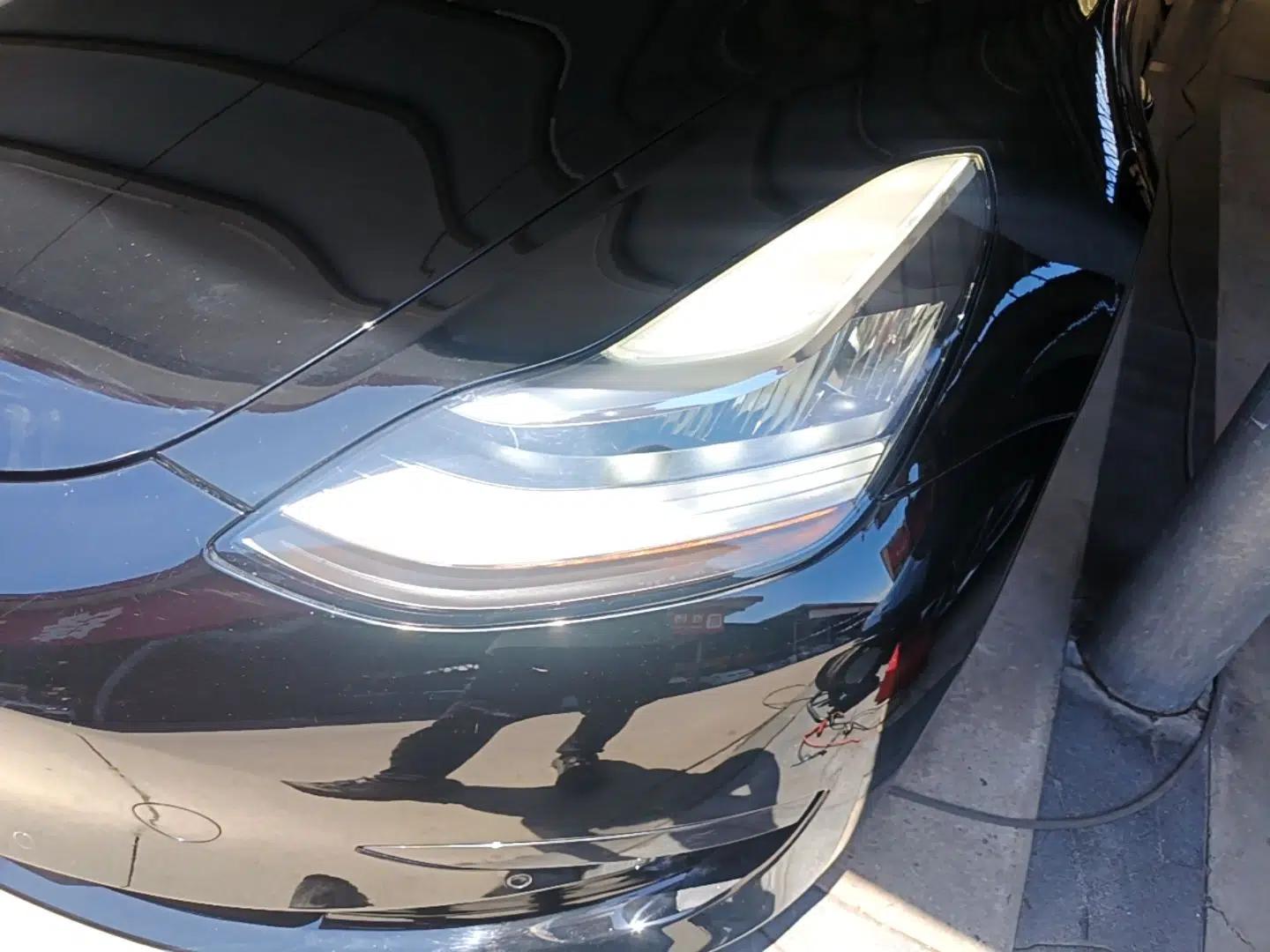 Tesla Model 3 2019 Standard Range Rear-Drive Upgraded Version — миниатюра 8