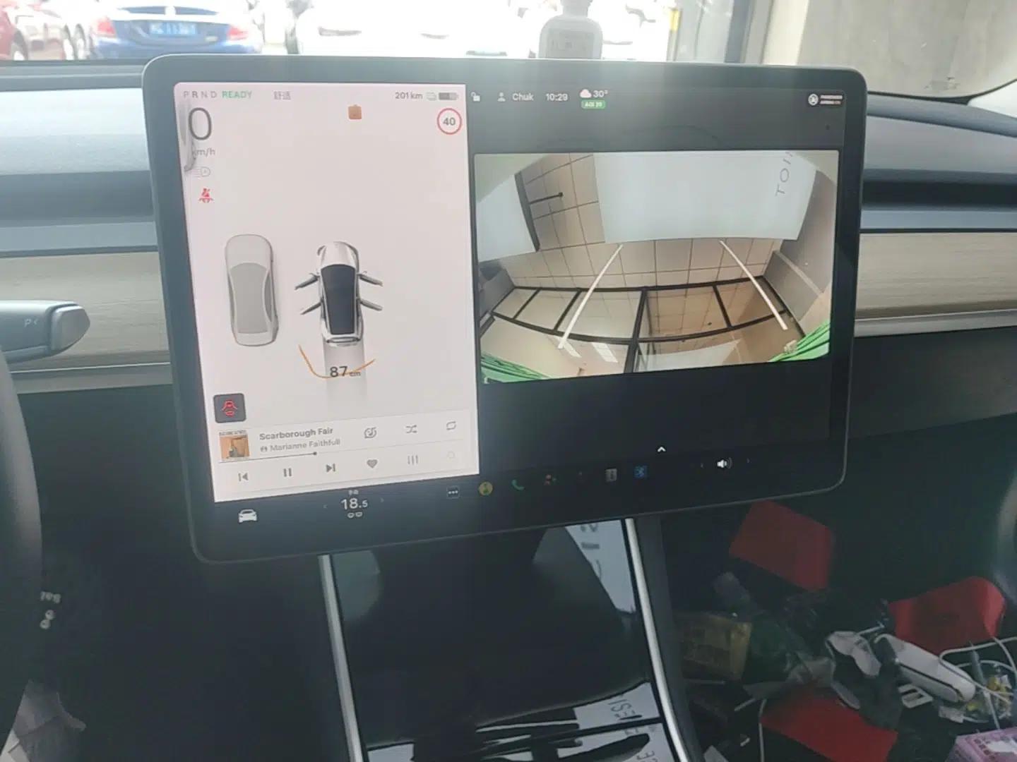 Tesla Model 3 2019 Standard Range Rear-Drive Upgraded Version — миниатюра 15