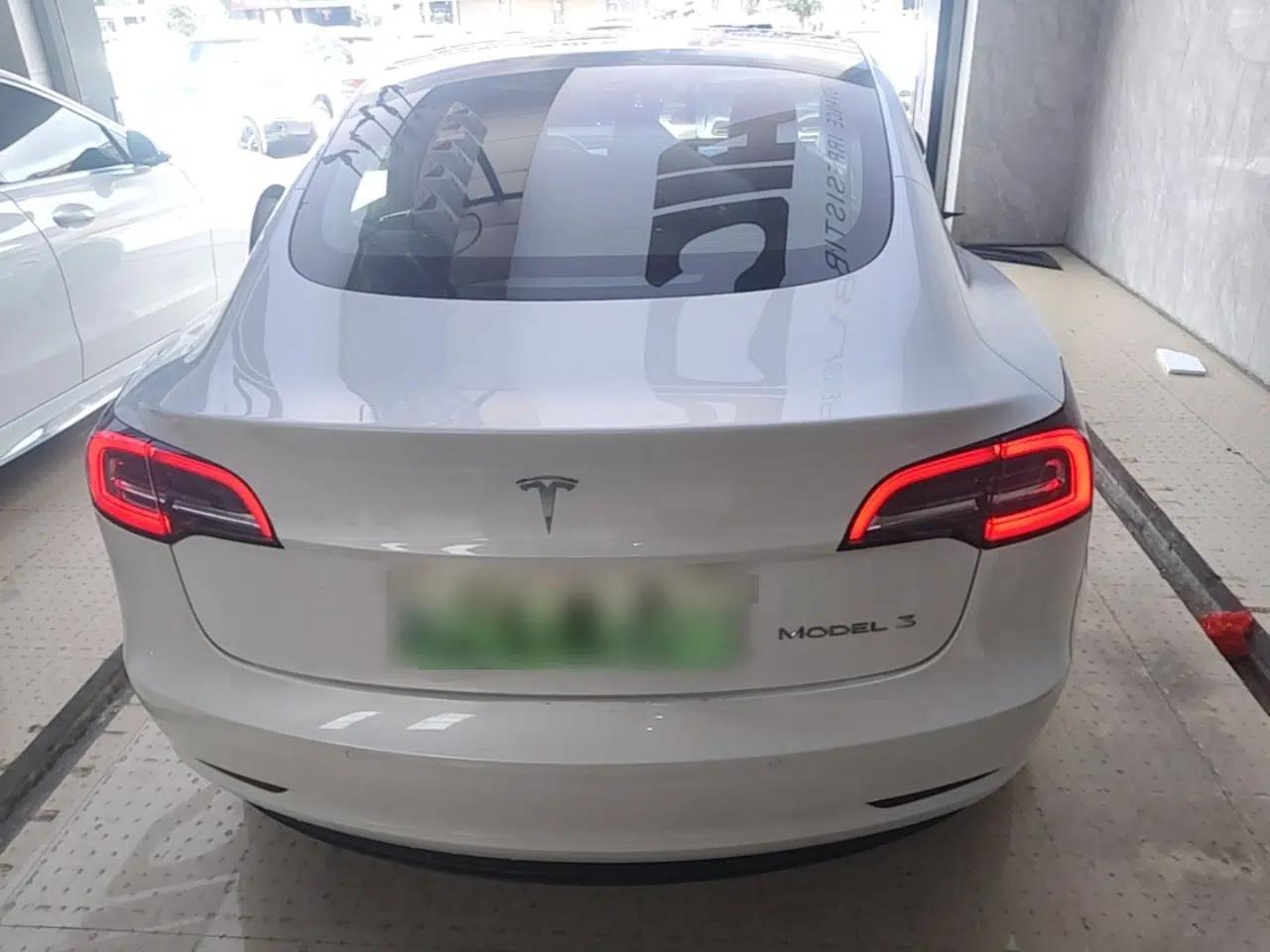 Tesla Model 3 2019 Standard Range Rear-Drive Upgraded Version — миниатюра 5