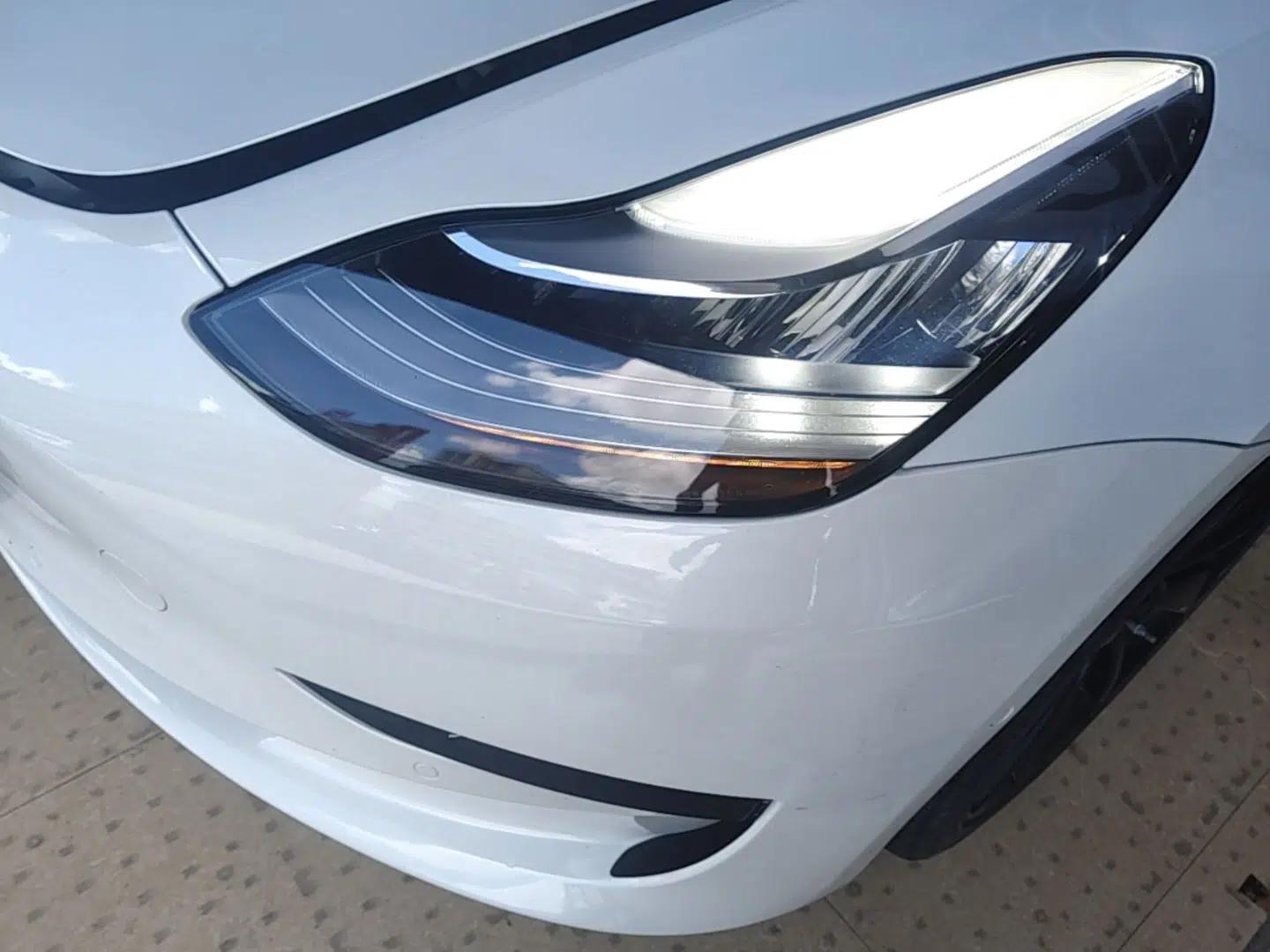 Tesla Model 3 2019 Standard Range Rear-Drive Upgraded Version — миниатюра 8