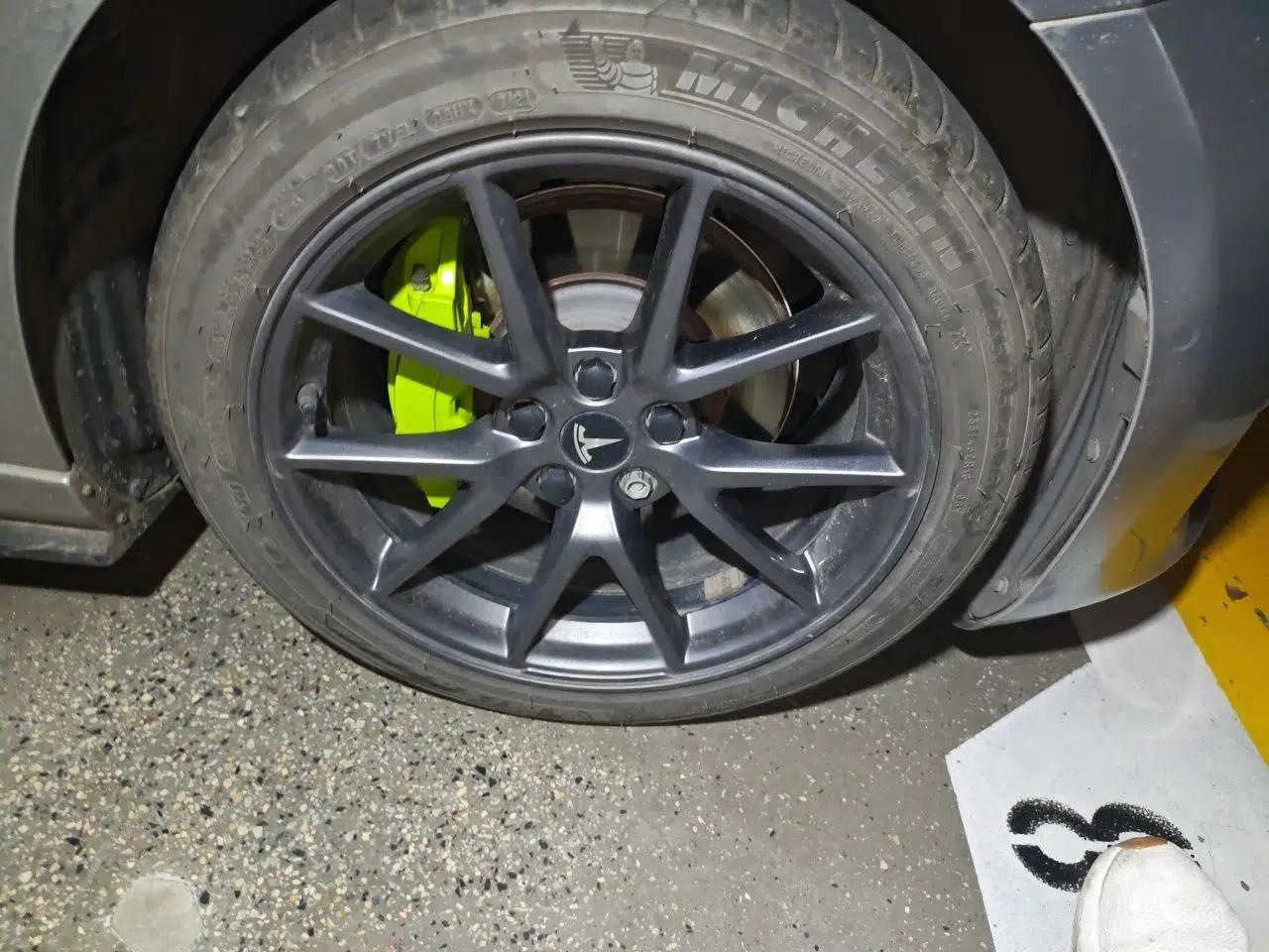 Tesla Model 3 2021 Standard Range Rear-Drive Upgraded Version — миниатюра 8
