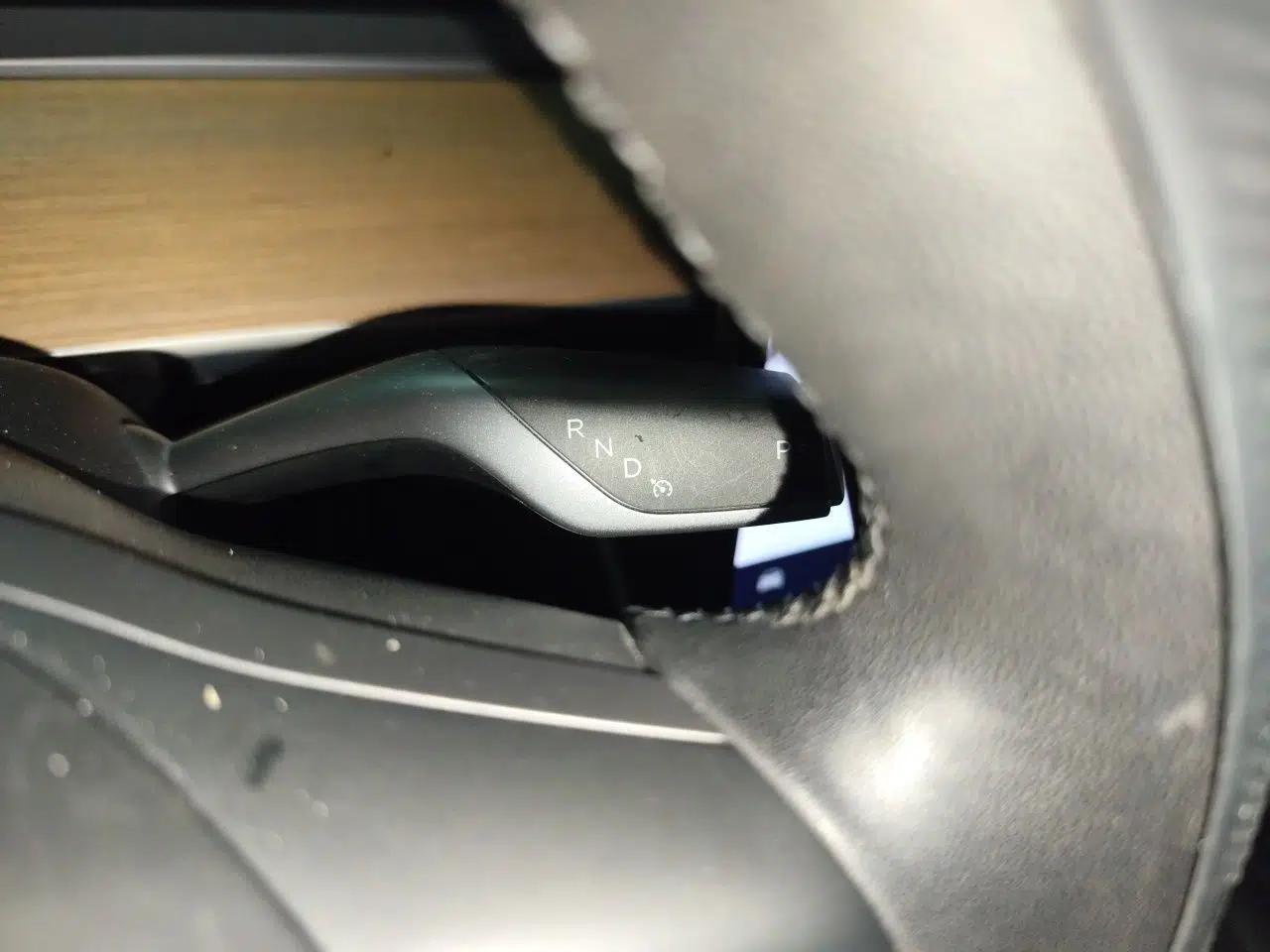Tesla Model 3 2019 Standard Range Rear-Drive Upgraded Version — миниатюра 14