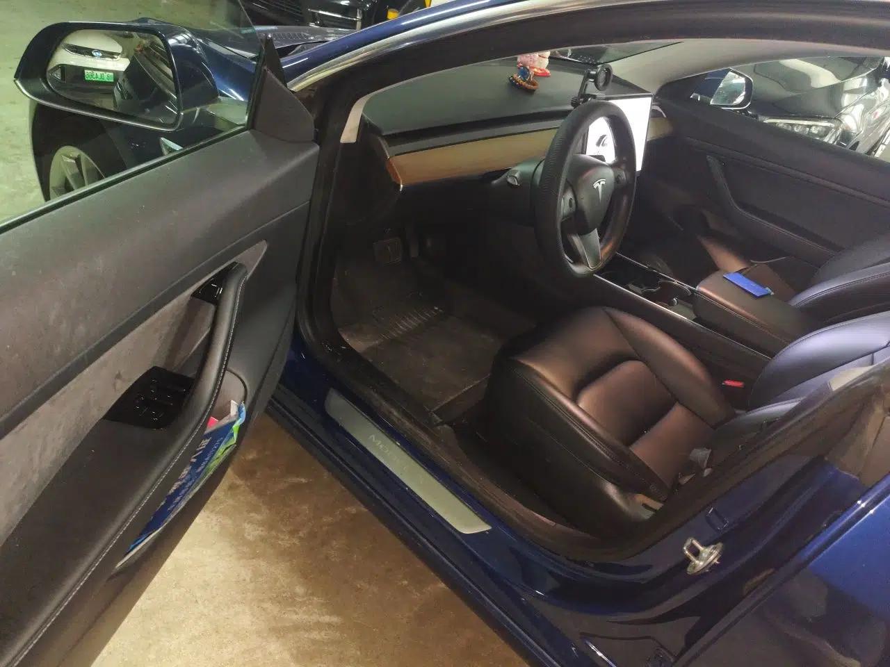 Tesla Model 3 2019 Standard Range Rear-Drive Upgraded Version — миниатюра 16