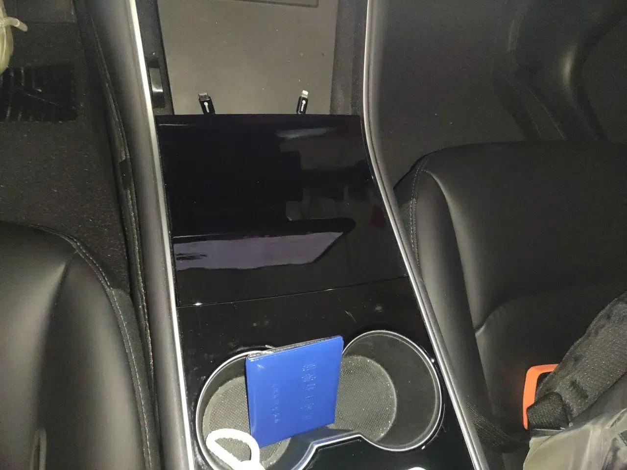 Tesla Model 3 2019 Standard Range Rear-Drive Upgraded Version — миниатюра 14