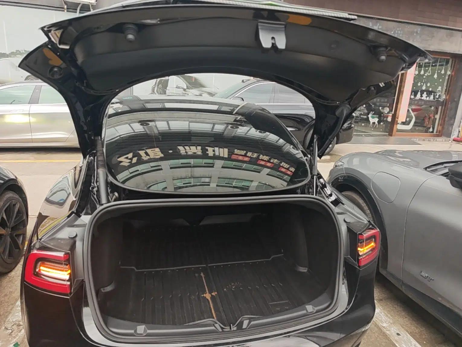 Tesla Model 3 2022 Rear-Wheel-Drive Version — миниатюра 27