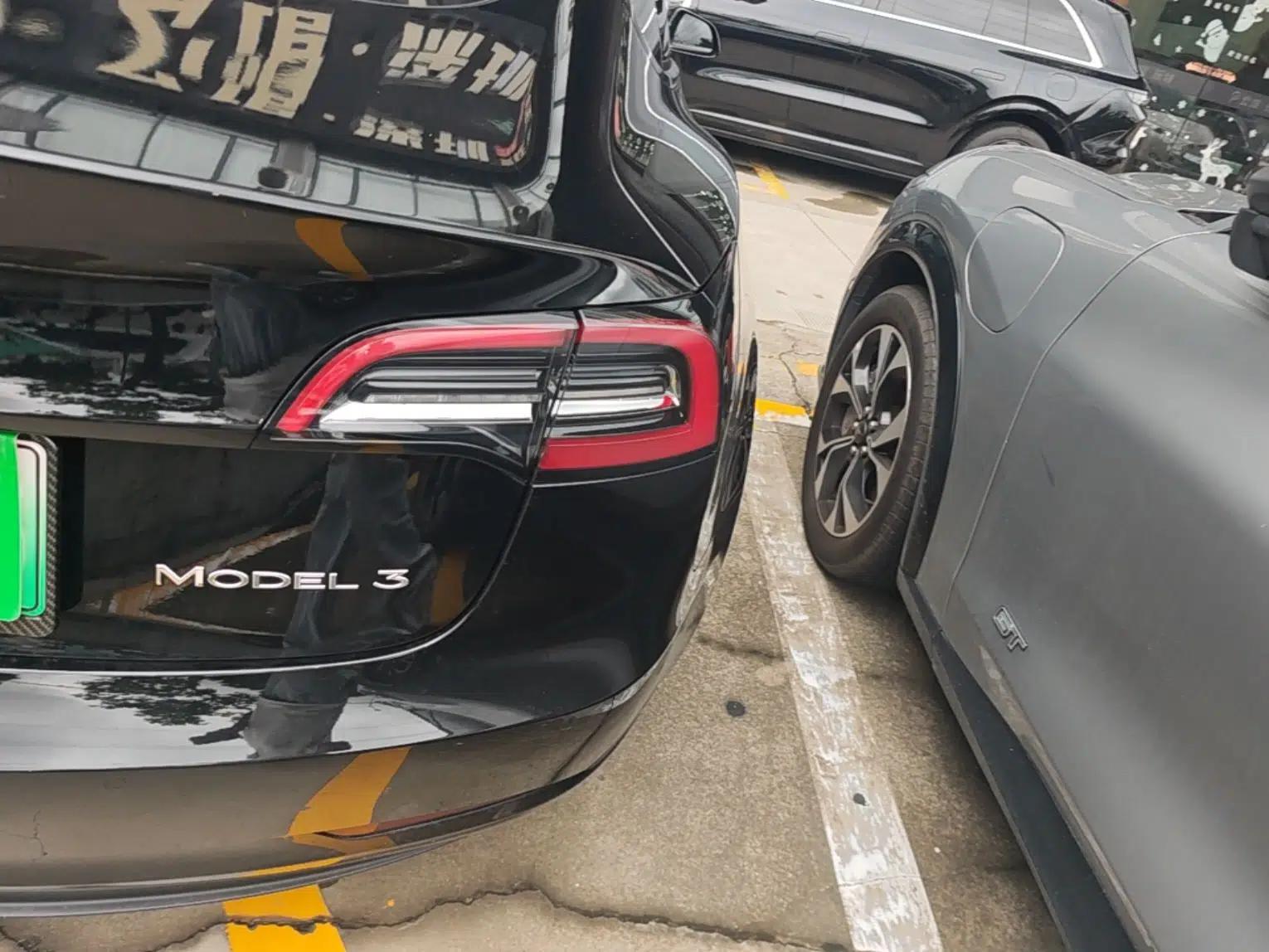 Tesla Model 3 2022 Rear-Wheel-Drive Version — миниатюра 9