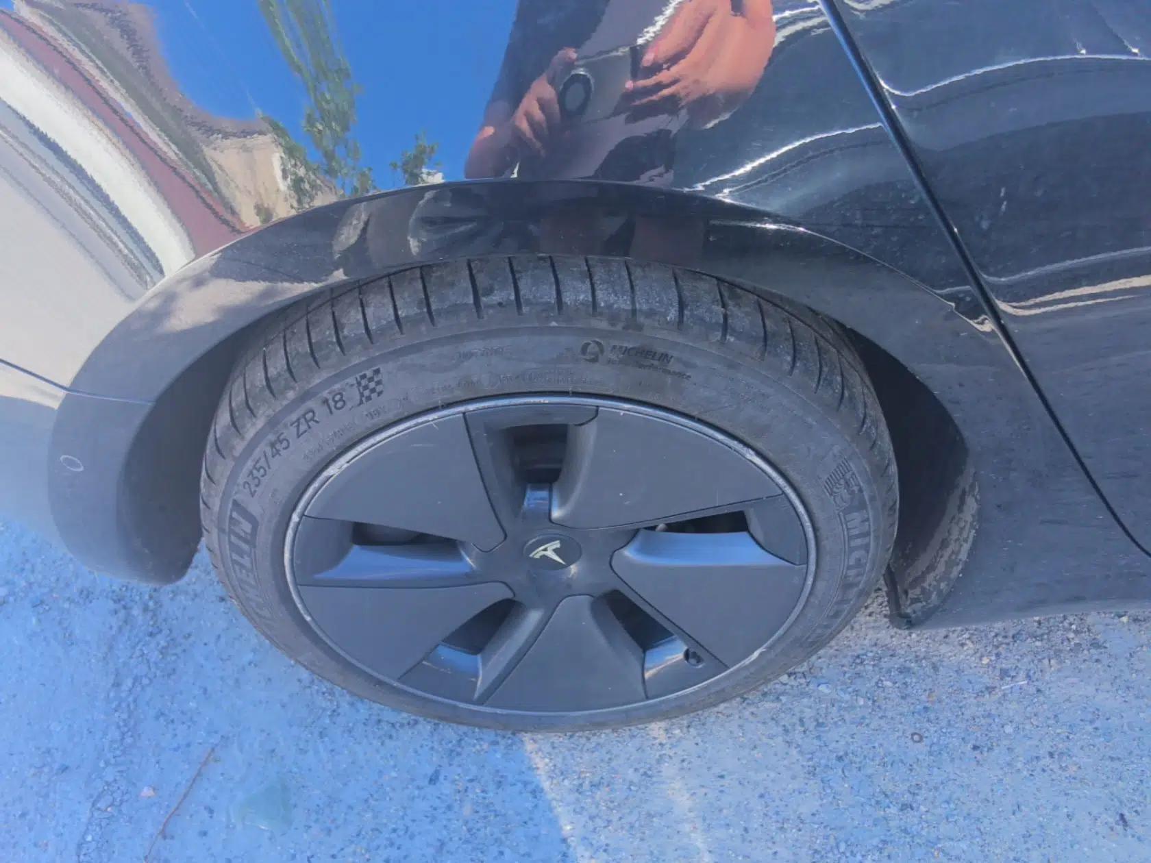 Tesla Model 3 2022 Rear-Wheel-Drive Version — миниатюра 11