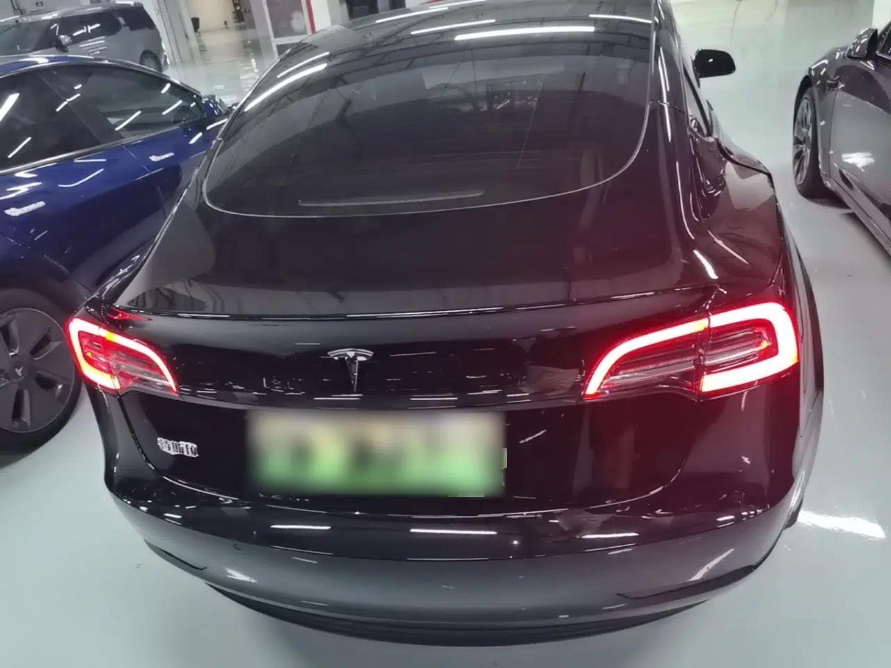Tesla Model 3 2022 Rear-Wheel-Drive Version — миниатюра 5