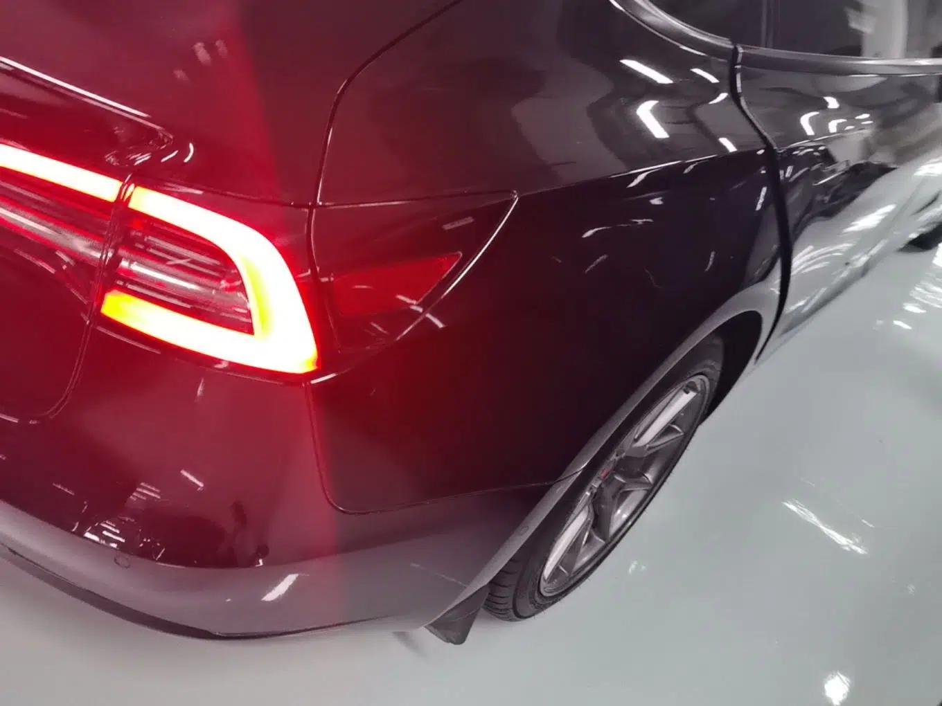 Tesla Model 3 2022 Rear-Wheel-Drive Version — миниатюра 9
