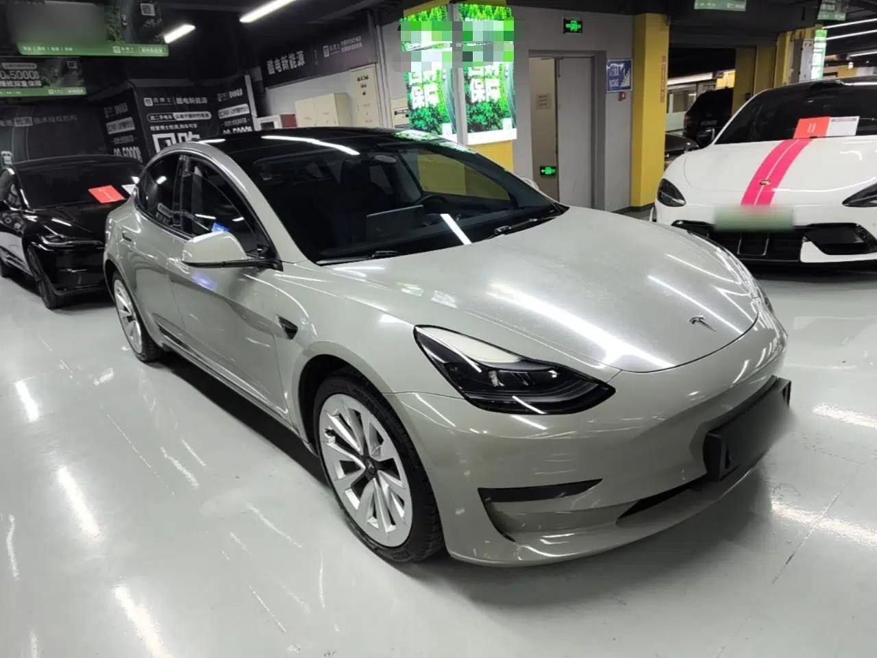 Tesla Model 3 2022 Rear-Wheel-Drive Version — миниатюра 3