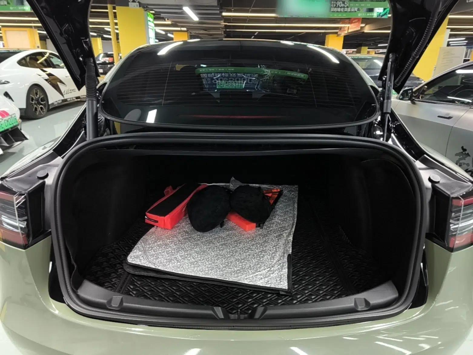 Tesla Model 3 2022 Rear-Wheel-Drive Version — миниатюра 22