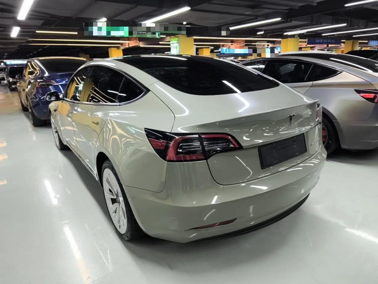 Tesla Model 3 2022 Rear-Wheel-Drive Version — миниатюра 4
