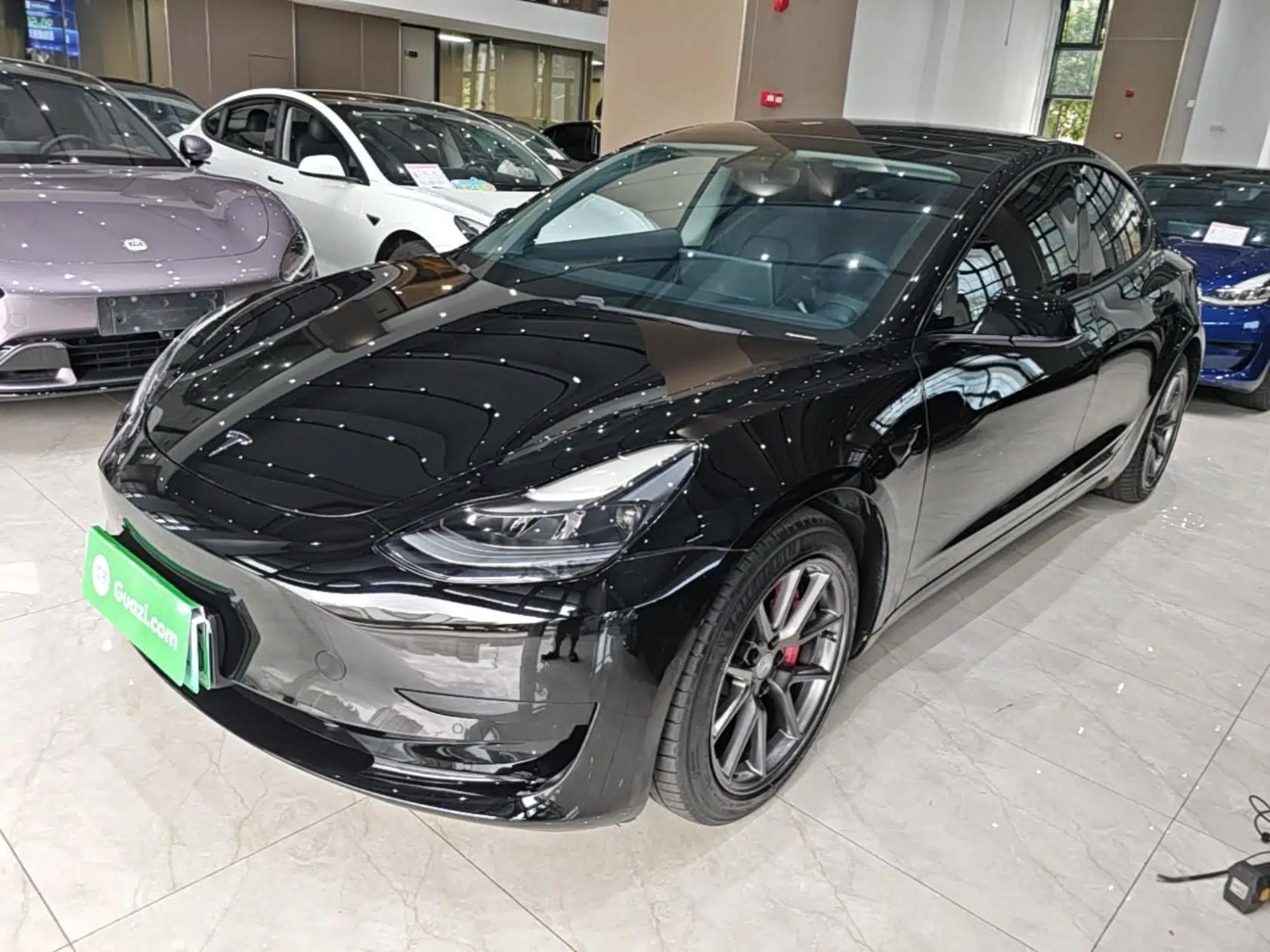 Tesla Model 3 2021 Standard Range Rear-Drive Upgraded Version — миниатюра 1