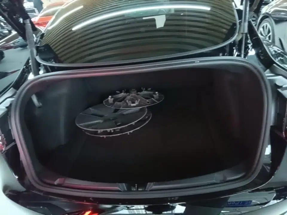 Tesla Model 3 2021 Standard Range Rear-Drive Upgraded Version — миниатюра 22