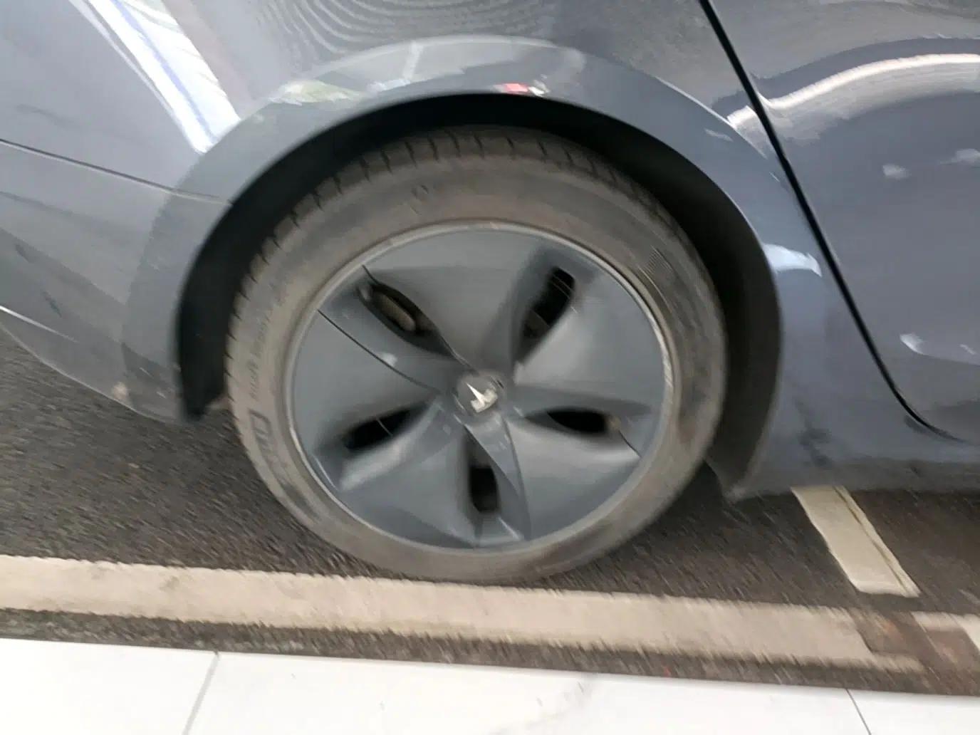 Tesla Model 3 2019 Standard Range Rear-Drive Upgraded Version — миниатюра 11
