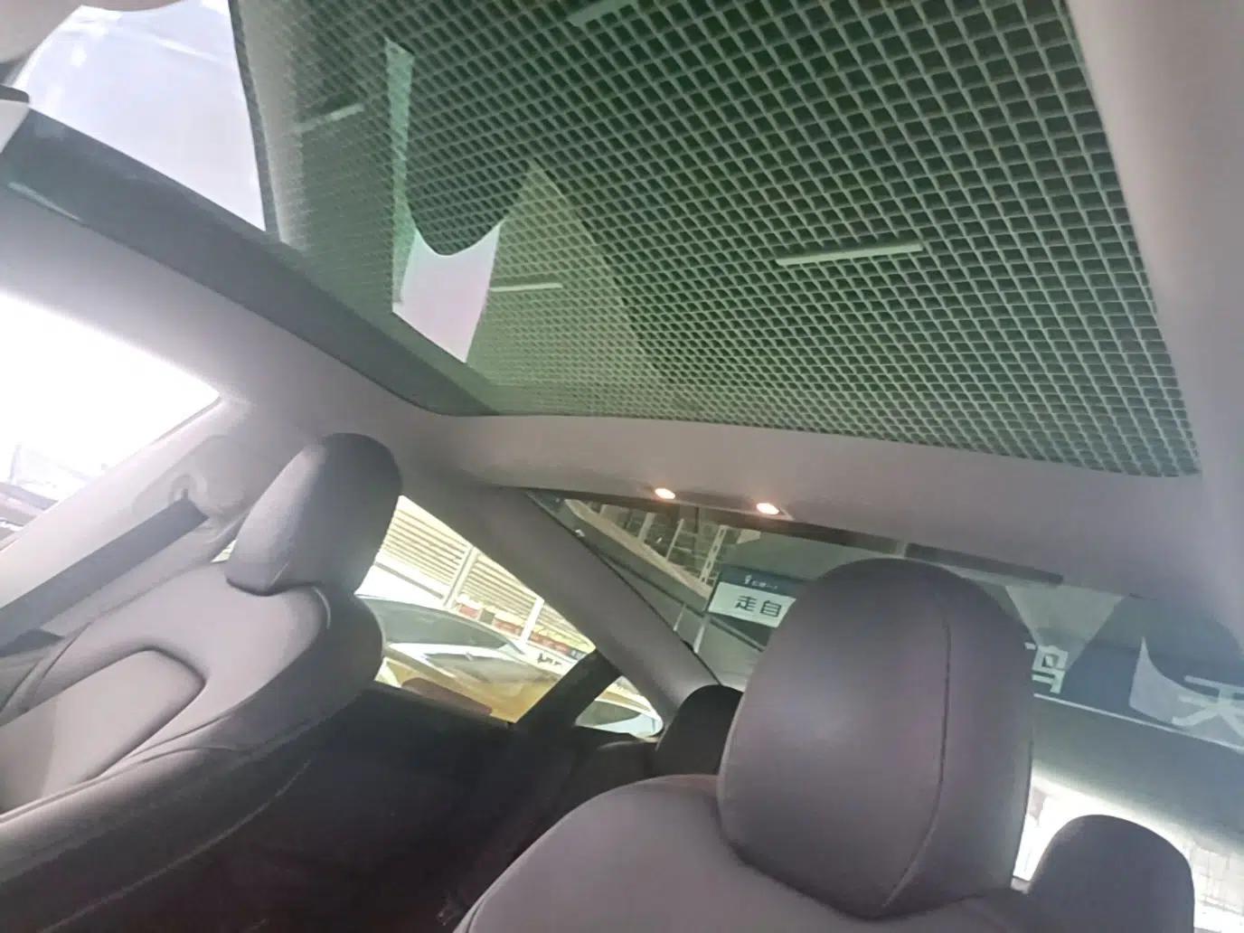 Tesla Model 3 2019 Standard Range Rear-Drive Upgraded Version — миниатюра 21