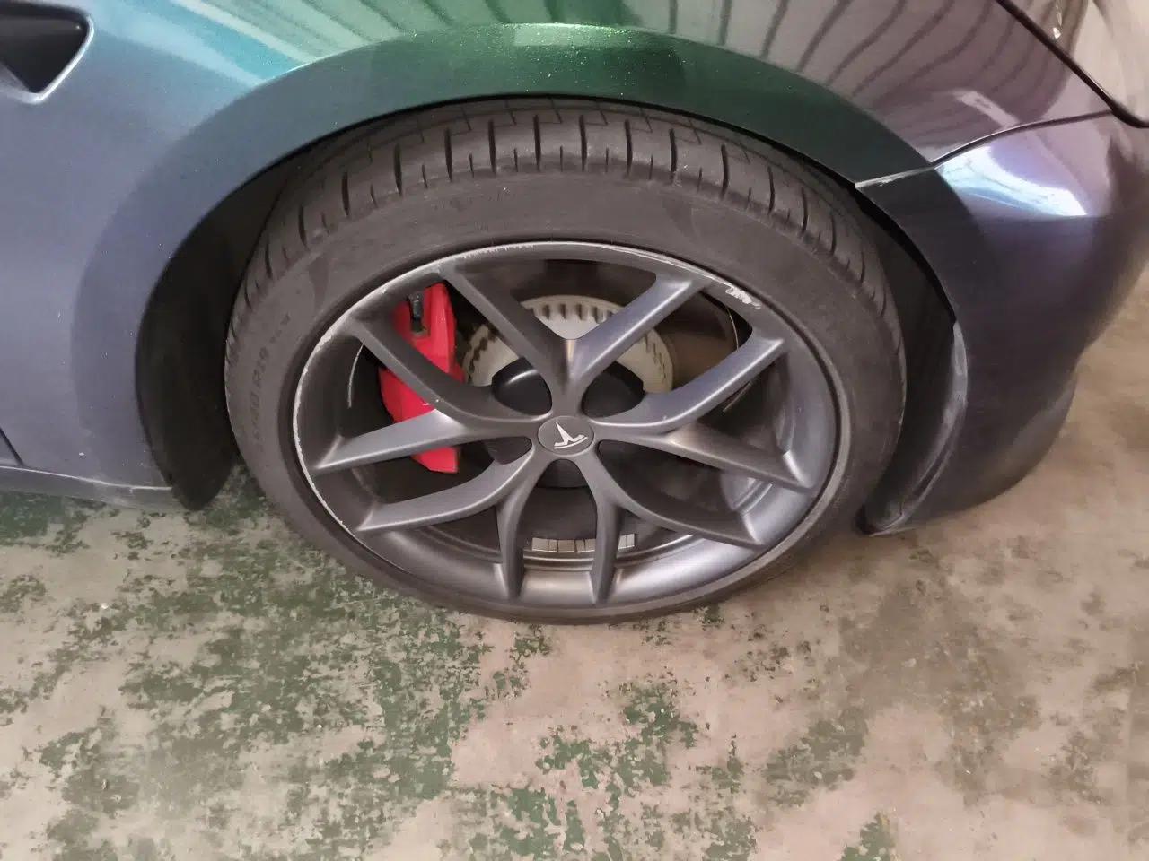 Tesla Model 3 2021 Performance High-Performance All-Wheel-Drive Version 3D6 — миниатюра 8