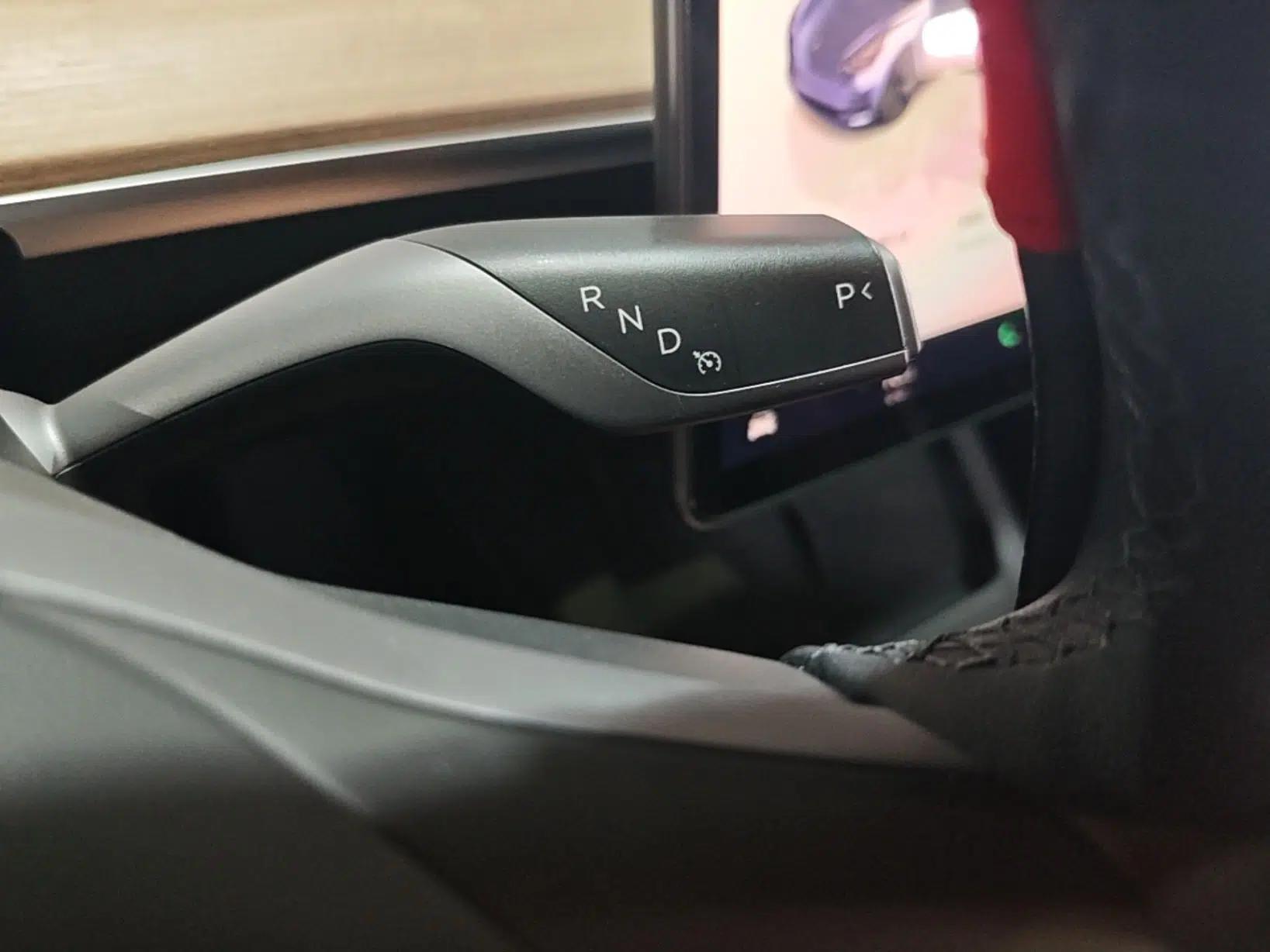 Tesla Model 3 2022 Rear-Wheel-Drive Version — миниатюра 16